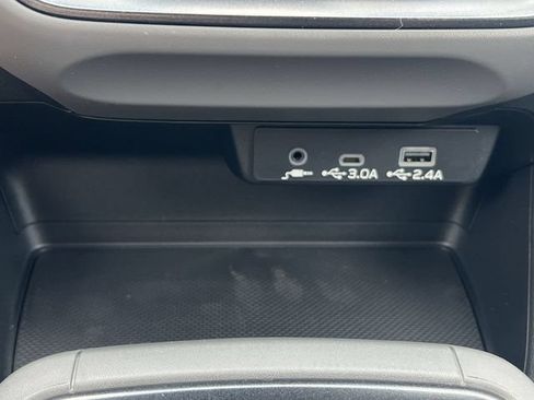 Used 2026 Subaru Crosstrek 2.5i Premium AWD/4WD image 17