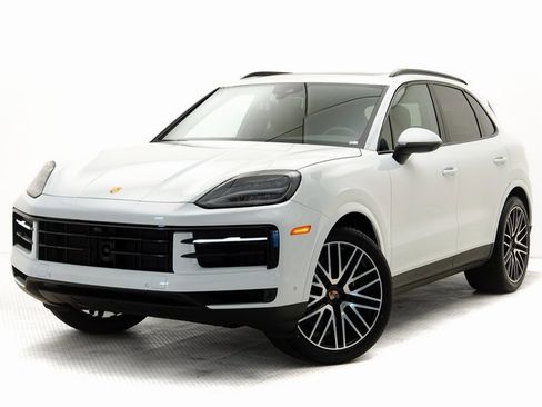 New 2025 Porsche Cayenne image 1