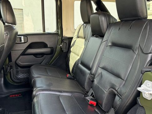 Used 2020 Jeep Wrangler Unlimited Sahara AWD/4WD image 11