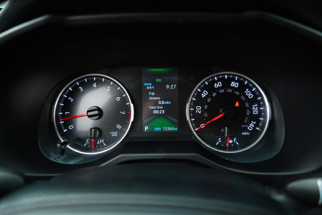 Used 2021 Toyota RAV4 XLE FWD image 26