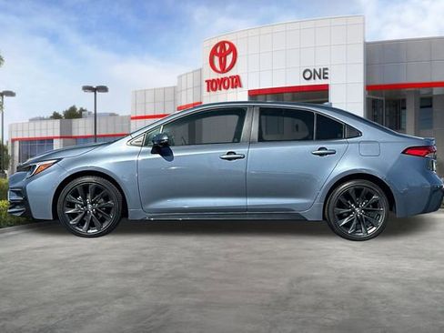 Certified 2024 Toyota Corolla SE FWD image 9