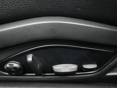 Used 2025 Porsche 911 Carrera image 13