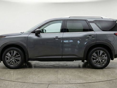 Used 2025 Nissan Pathfinder SV AWD/4WD image 5