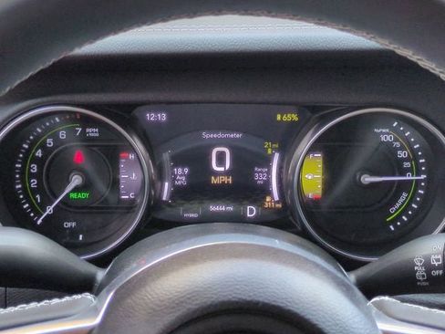 Used 2023 Jeep Wrangler Unlimited Sahara w/ Cold Weather Group AWD/4WD image 27