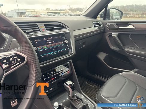 Used 2024 Volkswagen Tiguan SEL R-Line image 16