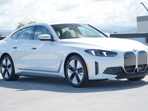 New 2026 BMW i4 eDrive40 w/ Premium Package RWD image 3