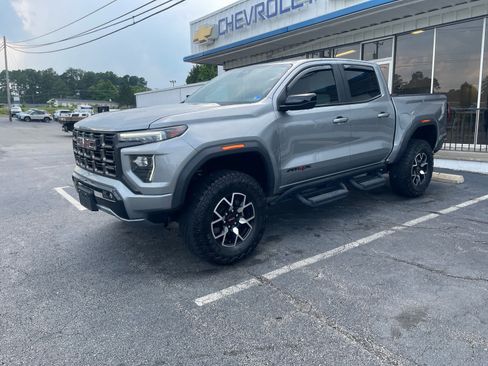 Used 2023 GMC Canyon AT4X AWD/4WD image 3