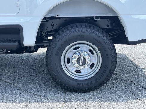 New 2026 Ford F250 XL AWD/4WD image 28
