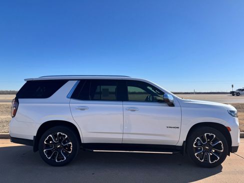 Used 2022 Chevrolet Tahoe Premier image 2