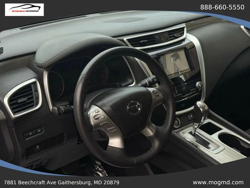 Used 2018 Nissan Murano SV image 15