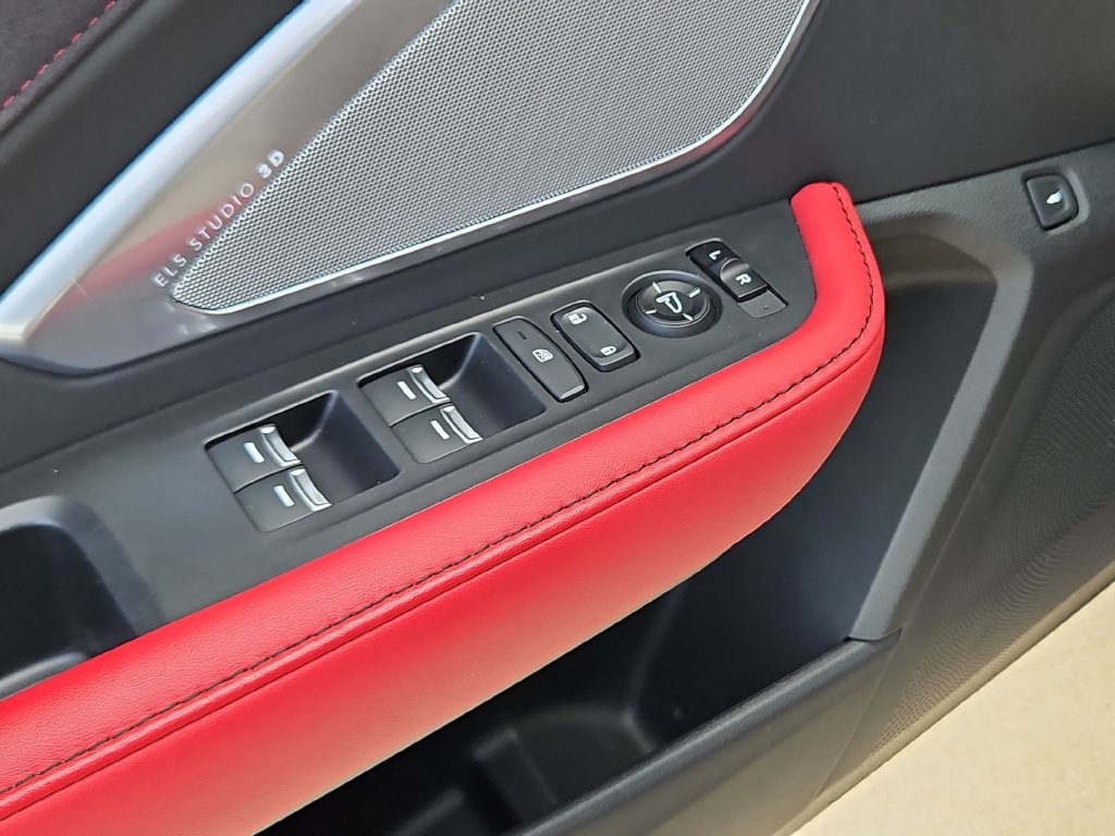 Used 2023 Acura RDX w/ Advance Package FWD image 12