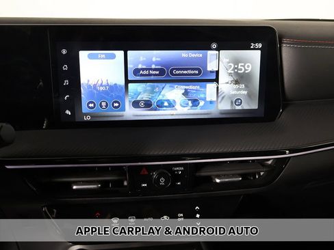 Used 2025 Nissan Kicks SR FWD image 6