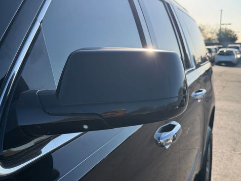 Used 2018 Chevrolet Suburban LS w/ All-Season Package RWD image 28