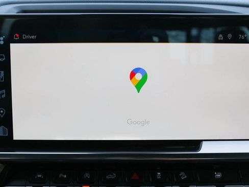 Used 2023 Chevrolet Silverado 1500 High Country w/ Technology Package image 31