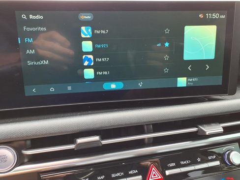 Used 2025 Hyundai Tucson SEL FWD image 21