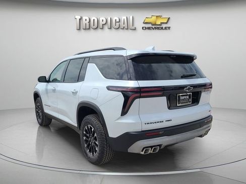 New 2026 Chevrolet Traverse Z71 image 2