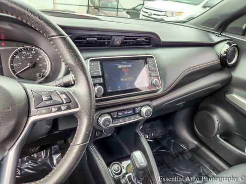 Used 2020 Nissan Kicks SR w/ SR Premium Package FWD image 20