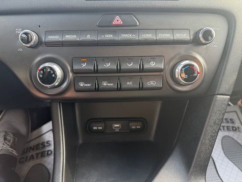 Used 2020 Kia Sportage LX image 22