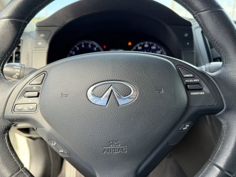 Used 2010 INFINITI G37 Journey w/ Premium Pkg image 25