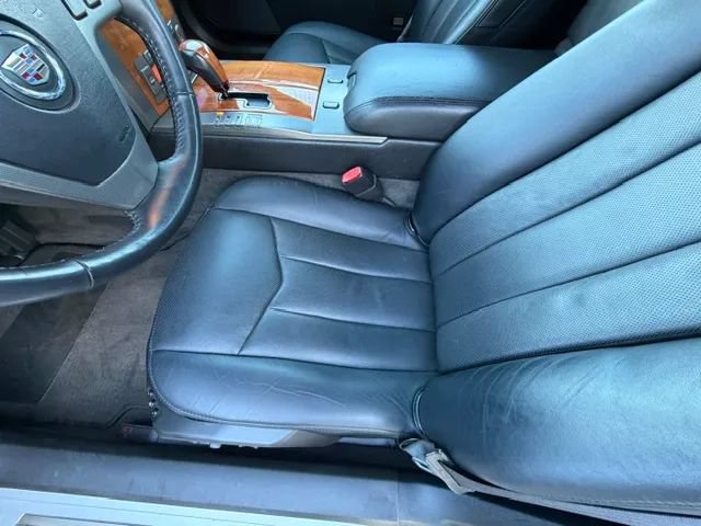 Used 2007 Cadillac XLR RWD image 40