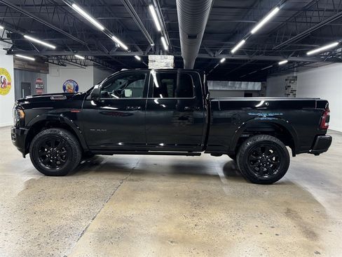 Used 2022 RAM 2500 Limited AWD/4WD image 4