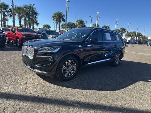 Used 2021 Lincoln Aviator 2WD w/ Class IV Trailer Tow Package image 12