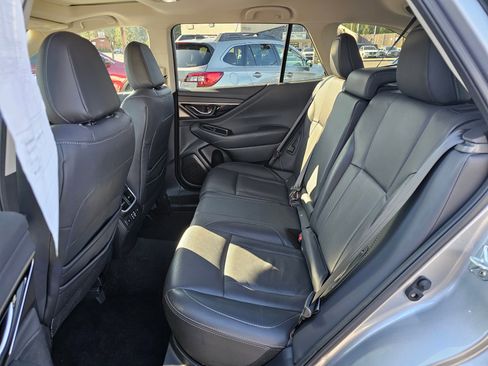 Used 2024 Subaru Outback Limited image 16