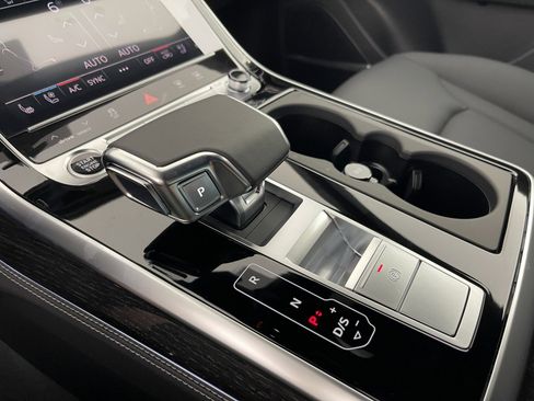 New 2025 Audi Q8 Premium Plus image 36