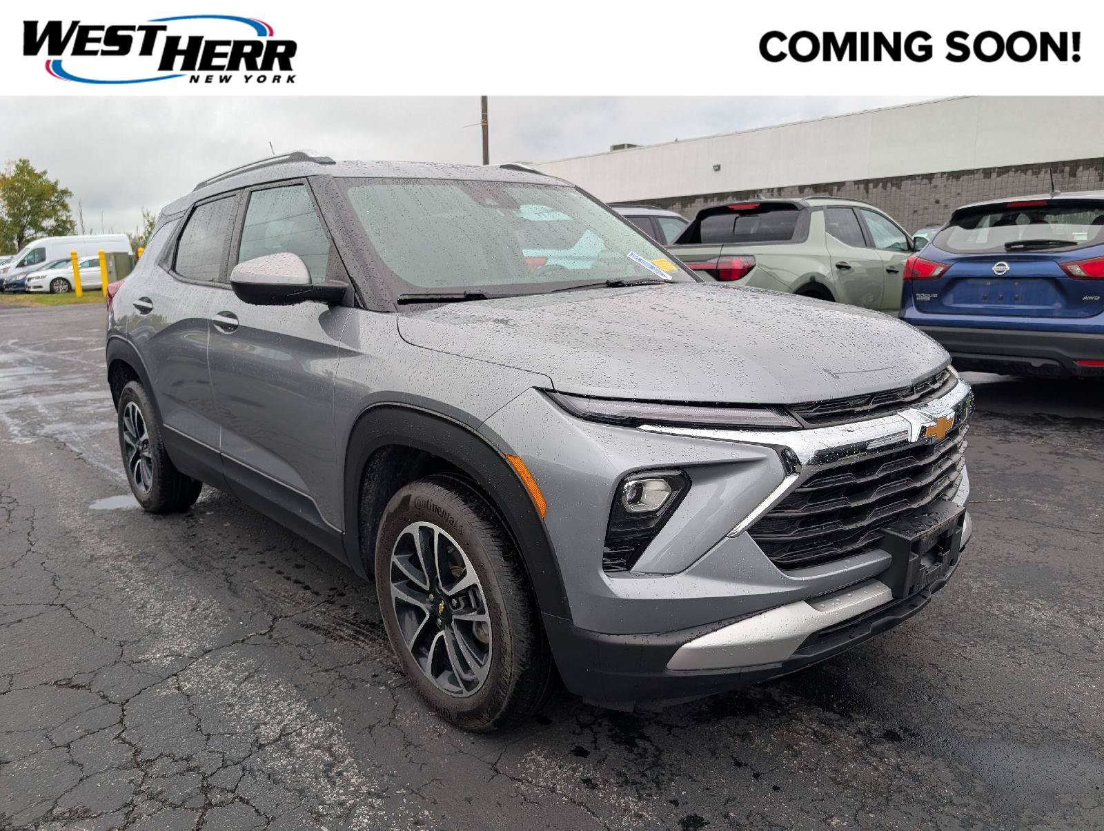 Used 2024 Chevrolet TrailBlazer LT w/ LT Cold Weather Package AWD/4WD image 1
