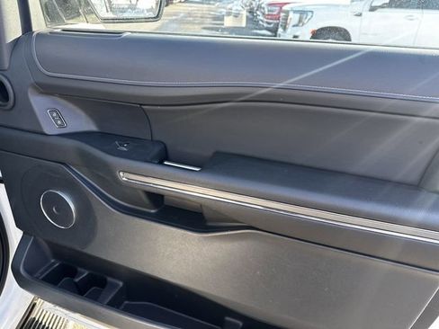 Certified 2022 Ford Expedition XLT image 36