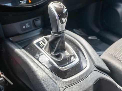 Used 2022 Nissan Rogue Sport S AWD/4WD image 26