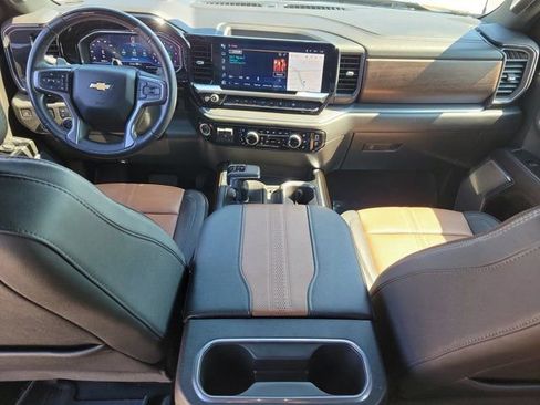 Used 2024 Chevrolet Silverado 1500 High Country image 19