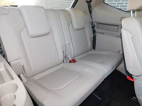 Used 2023 Volkswagen Atlas SEL Premium image 19