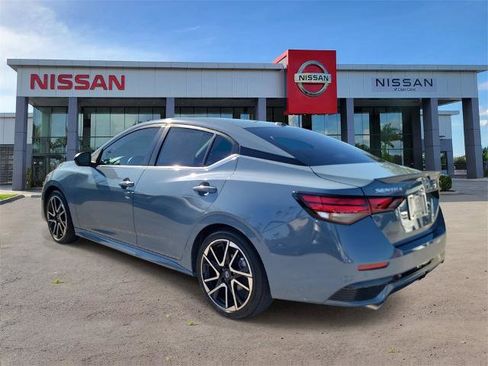 Certified 2025 Nissan Sentra SR w/ SR Premium Package image 7