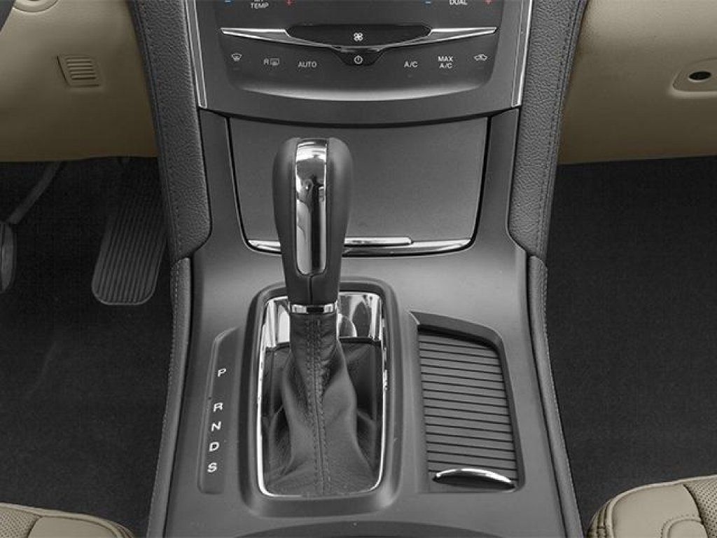 Used 2014 Lincoln MKS w/ Equipment Group 101A FWD image 8