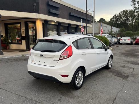 Used 2018 Ford Fiesta SE image 7