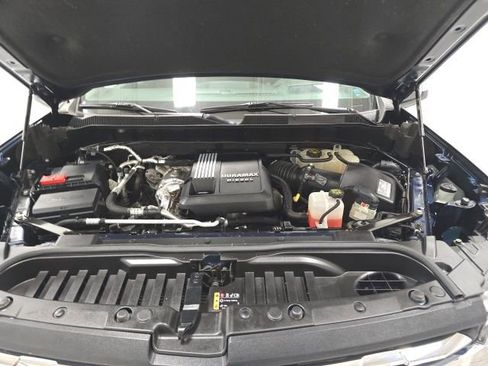 Used 2020 Chevrolet Silverado 1500 LTZ w/ LTZ Premium Package image 32