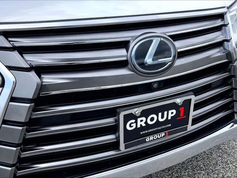 Used 2016 Lexus LX 570 4WD w/ Luxury Package image 57