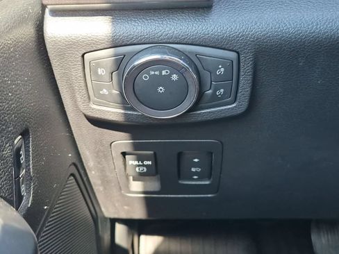 Used 2018 Ford F150 XLT w/ Equipment Group 302A Luxury AWD/4WD image 26