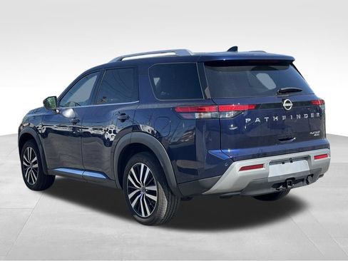 Certified 2023 Nissan Pathfinder Platinum w/ Black Appearance Package AWD/4WD image 5