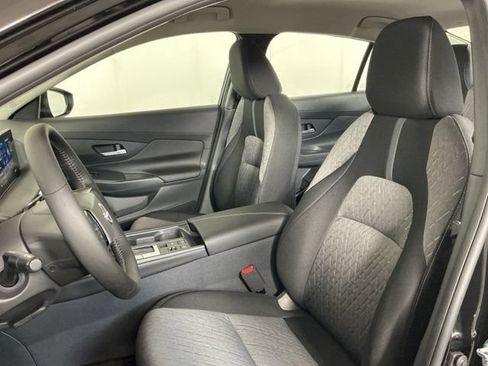 New 2026 Nissan Sentra SV w/ SV Convenience Package FWD image 9
