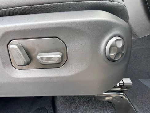 New 2025 Jeep Wrangler Unlimited Rubicon image 16