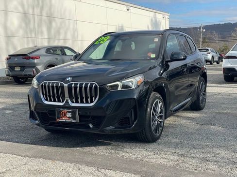 Certified 2023 BMW X1 xDrive28i w/ Premium Package image 2