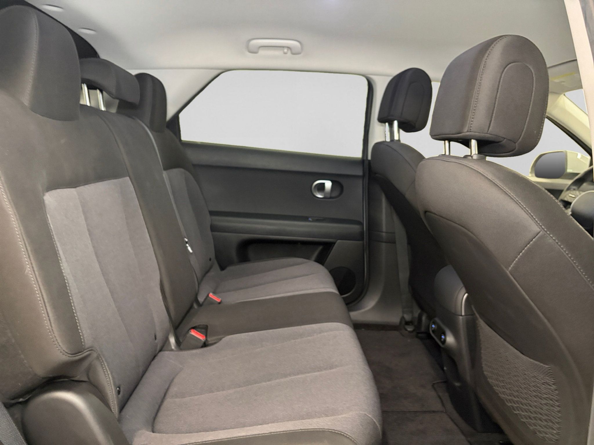 Used 2024 Hyundai Ioniq 5 SEL RWD image 24