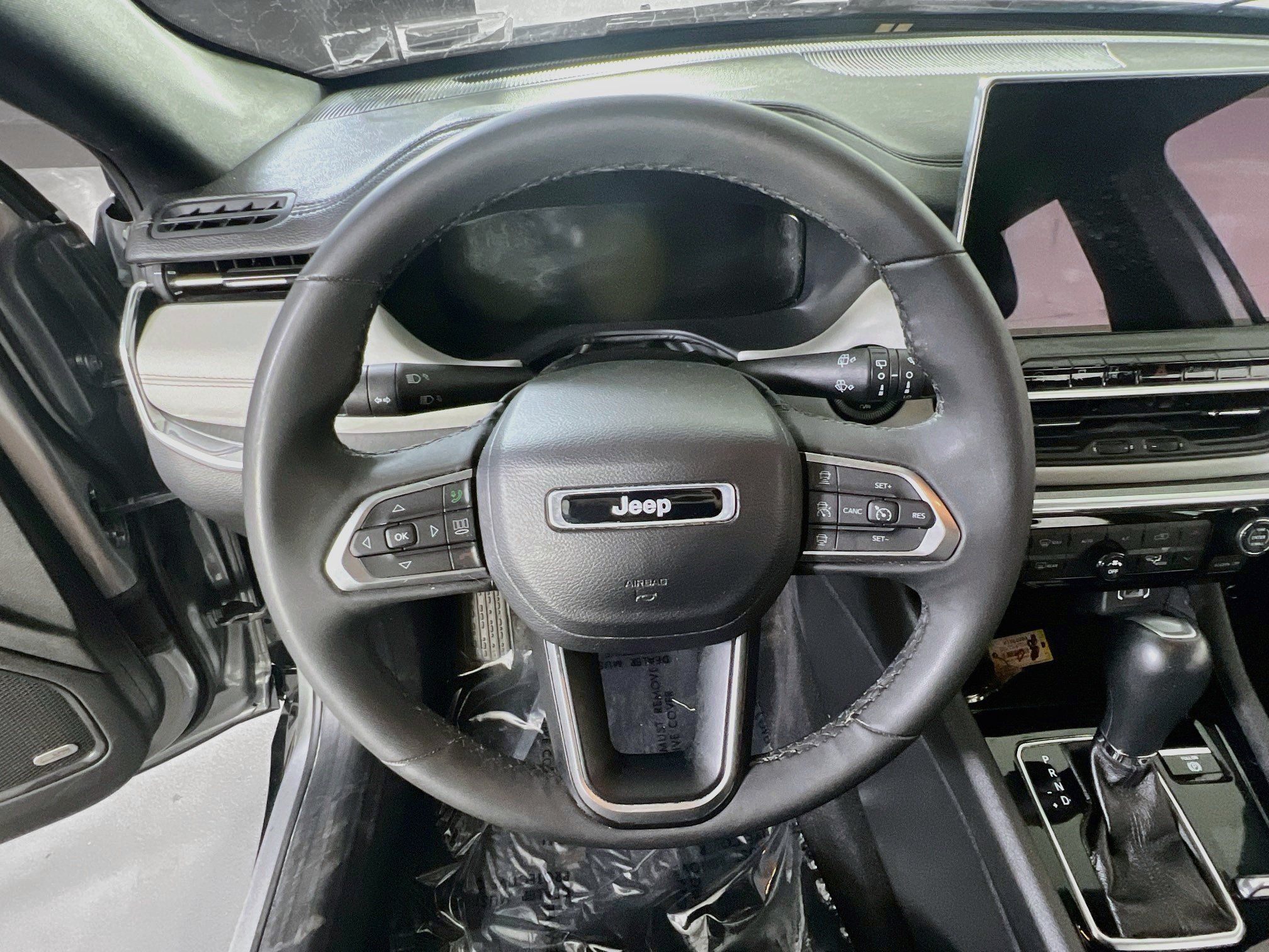 Used 2023 Jeep Compass Limited w/ Elite Group AWD/4WD image 11