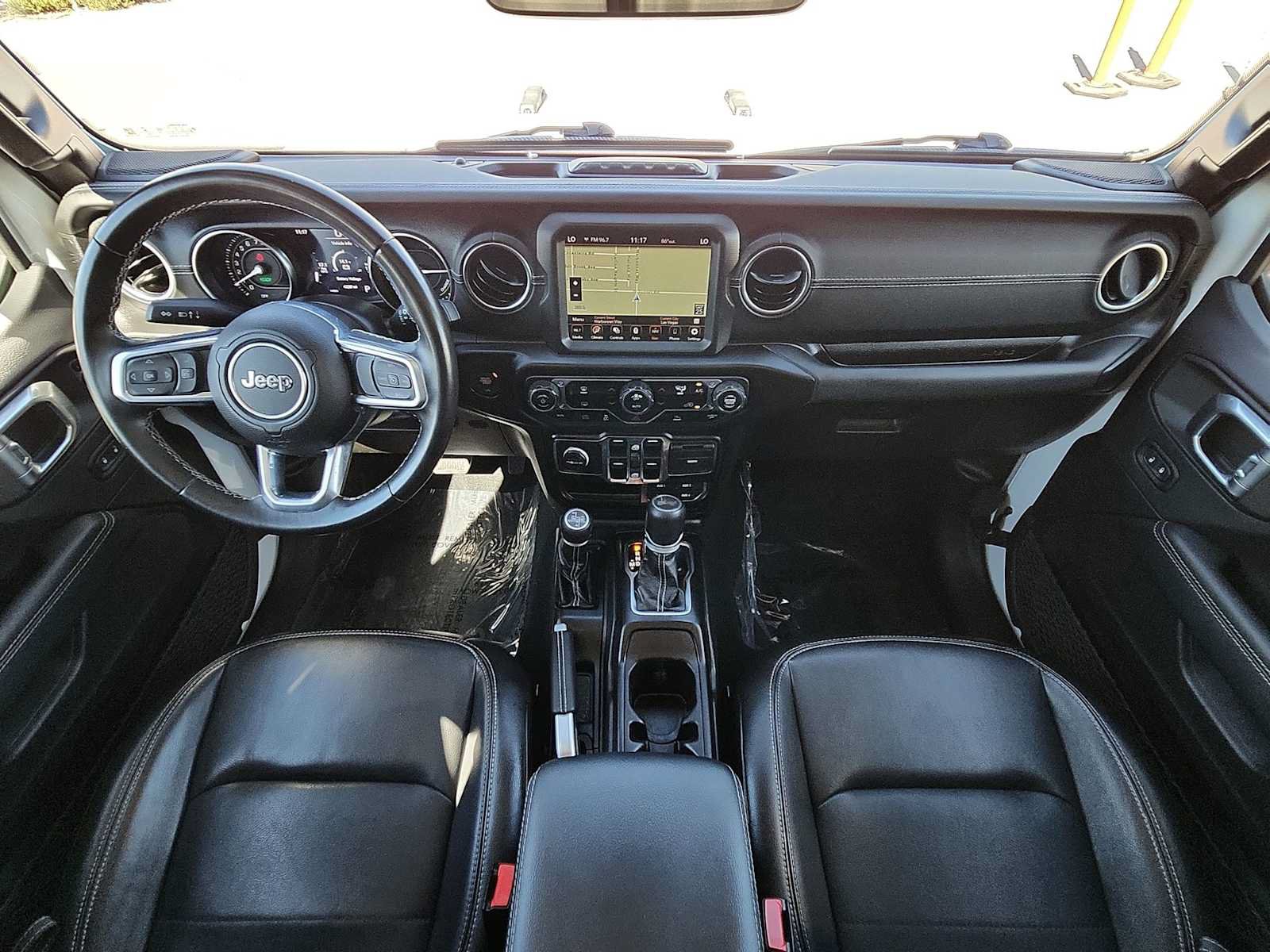 Used 2022 Jeep Wrangler Unlimited Sahara AWD/4WD image 29