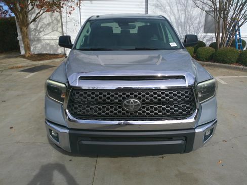 Used 2019 Toyota Tundra SR5 image 3