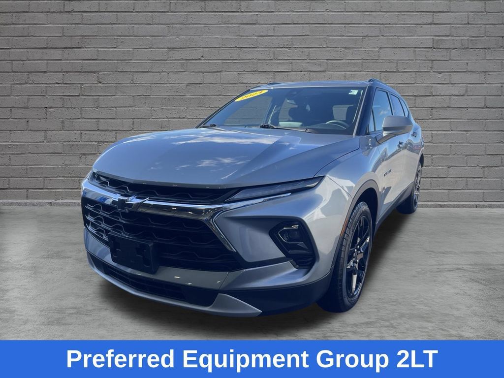 Used 2023 Chevrolet Blazer LT w/ Convenience Package AWD/4WD image 4