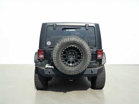 Used 2016 Jeep Wrangler Sport image 2