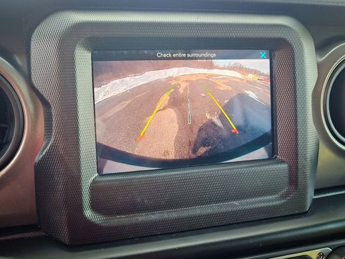 Certified 2022 Jeep Wrangler Unlimited Sport image 21